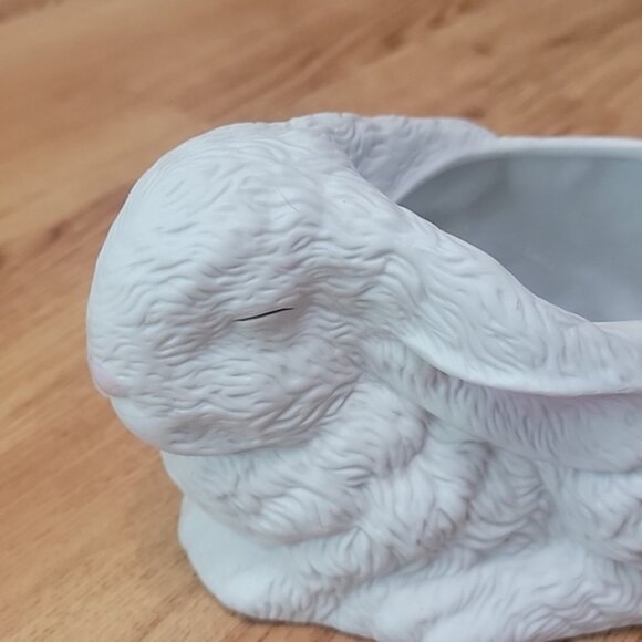 Figural White Rabbit Planter 7 1/2" x 4" x 4 1/2" - Picture 4 of 6